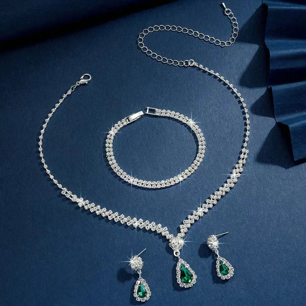 Wedding Jewelry Set for Women, Earrings, Necklace, Bracelet, Three-Piece Bridal Jewelry Set, Luxurious and High-End Accessories