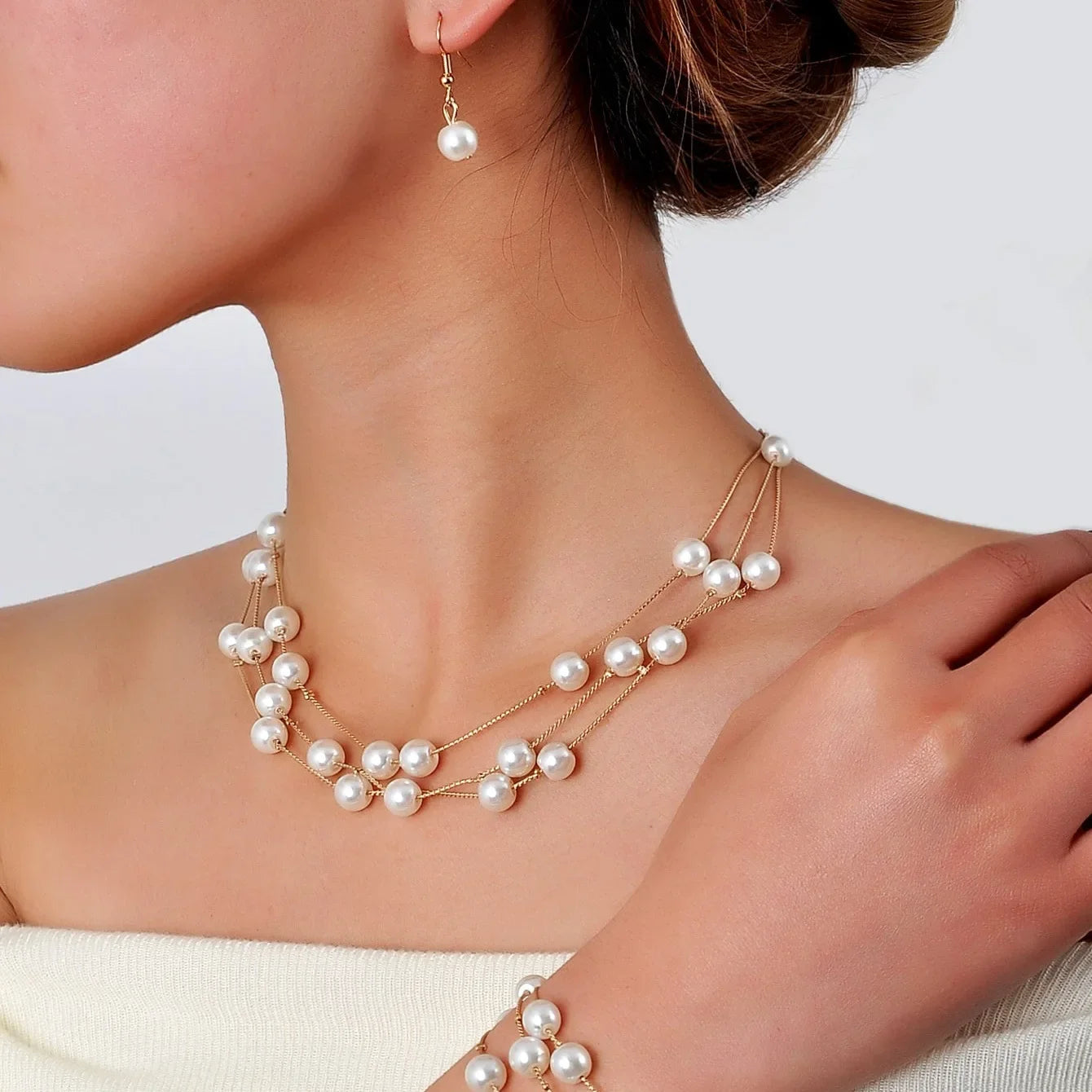 Classy Pearl Jewelry Set