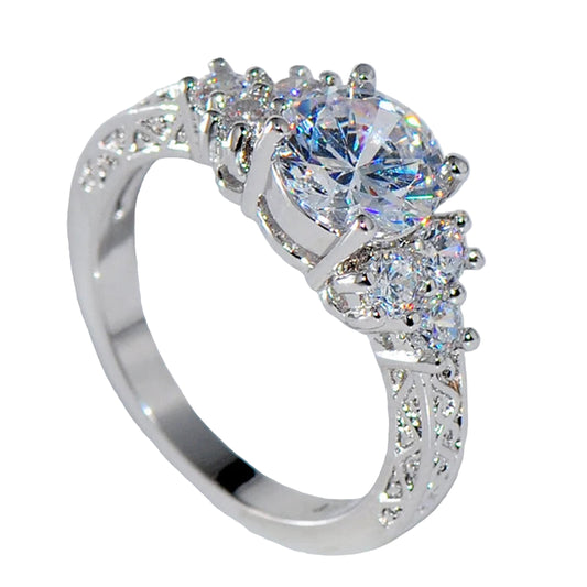 Exquisite Silver Color White Zircon Crystal Ring