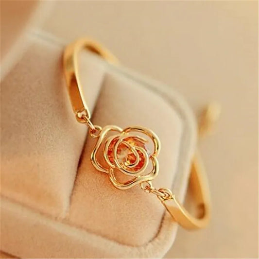 High-end Camellia Rhinestone Bracelet