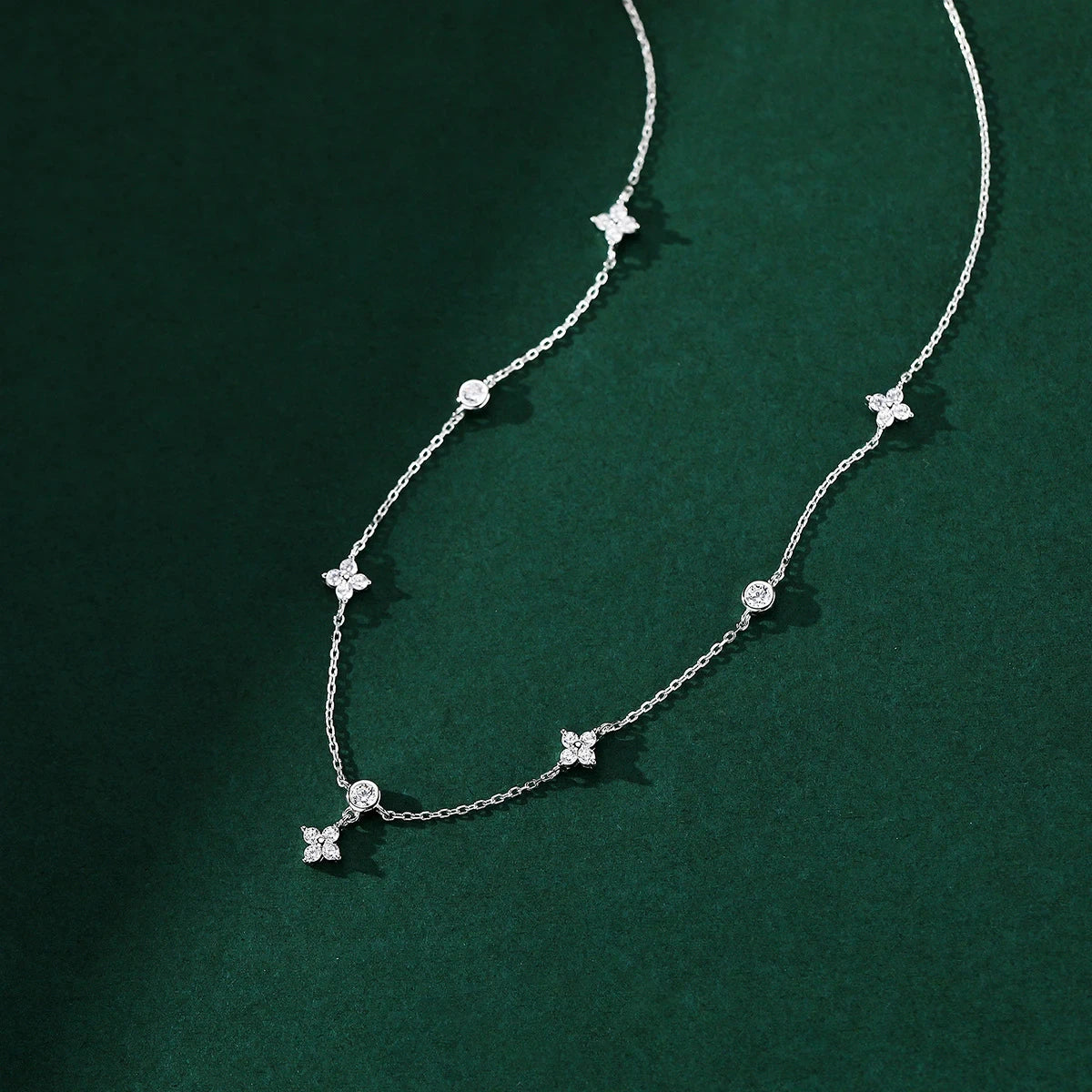 Zircon Four-Leaf Flower Luxury Necklace