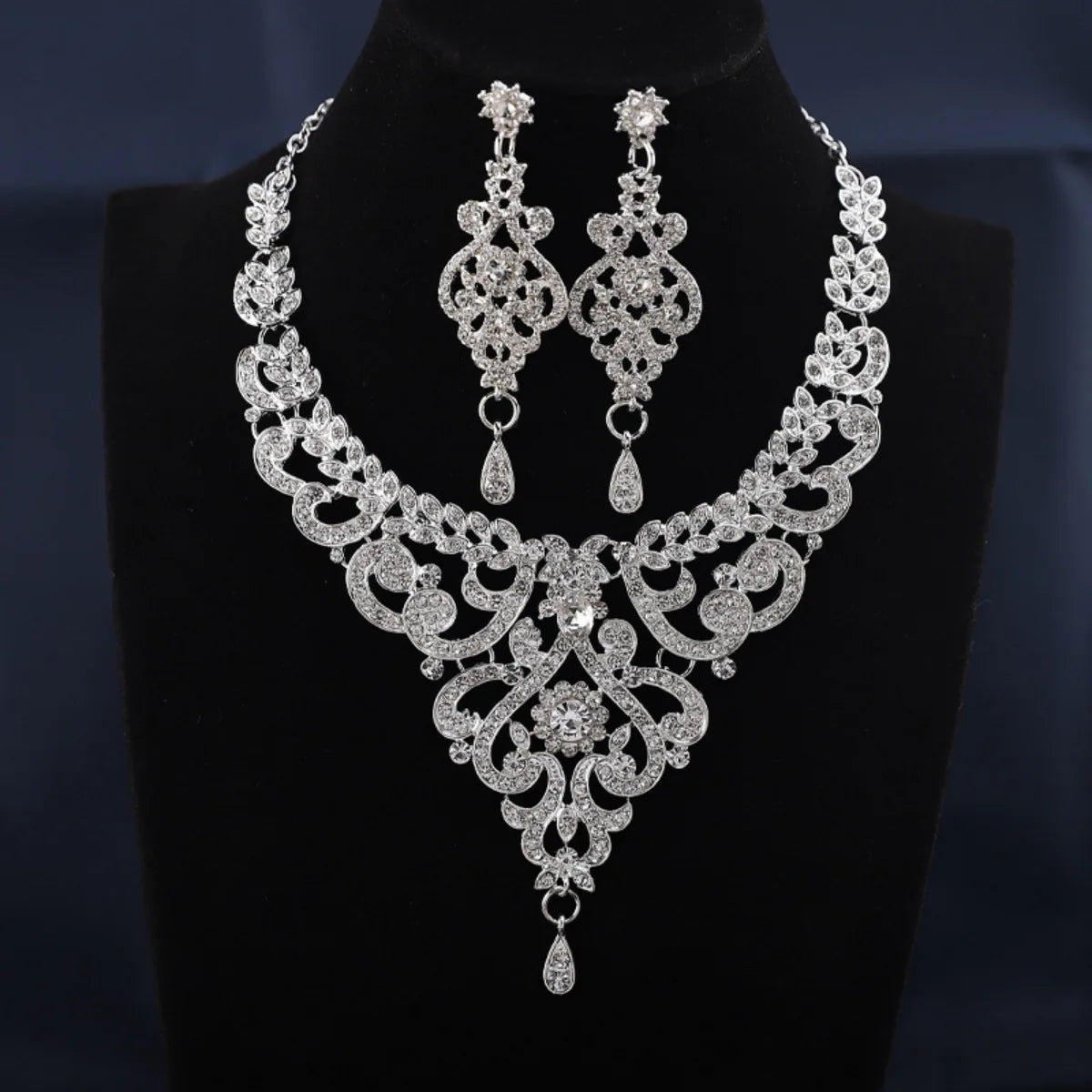 Women's bridal jewelry set, high-end design inlaid with rhinestones, crystal pendant necklaces, earrings