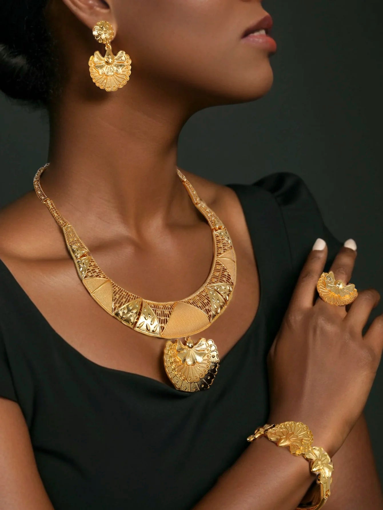 Dubai Jewelry for Women Fashion 24k Gold Plated Jewelry Set Necklace Earrings Accessories Gifts for Party Wedding