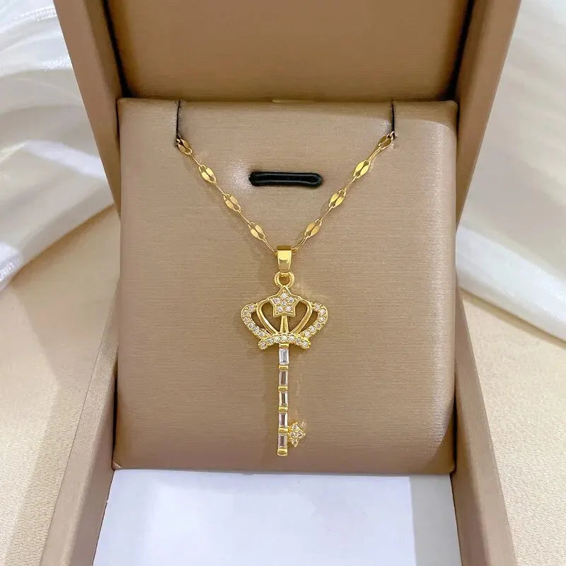 Green Zirconia Square Pendant Necklace