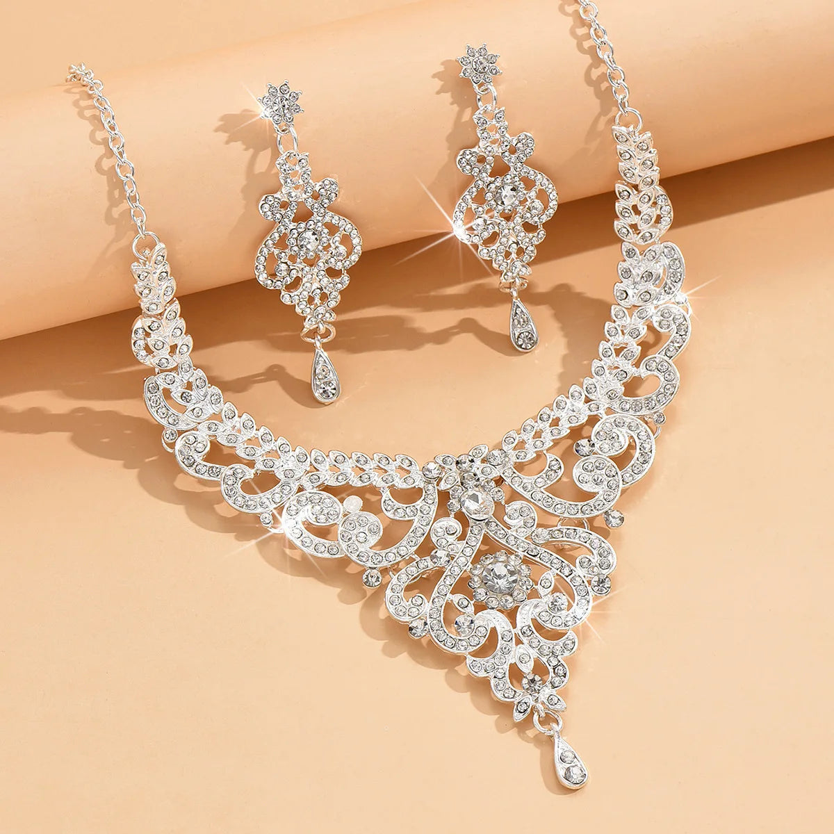 Women's bridal jewelry set, high-end design inlaid with rhinestones, crystal pendant necklaces, earrings