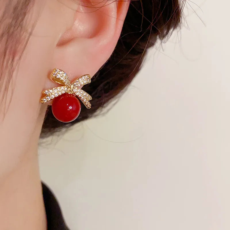 Rhinestone Pearl Stud Earrings