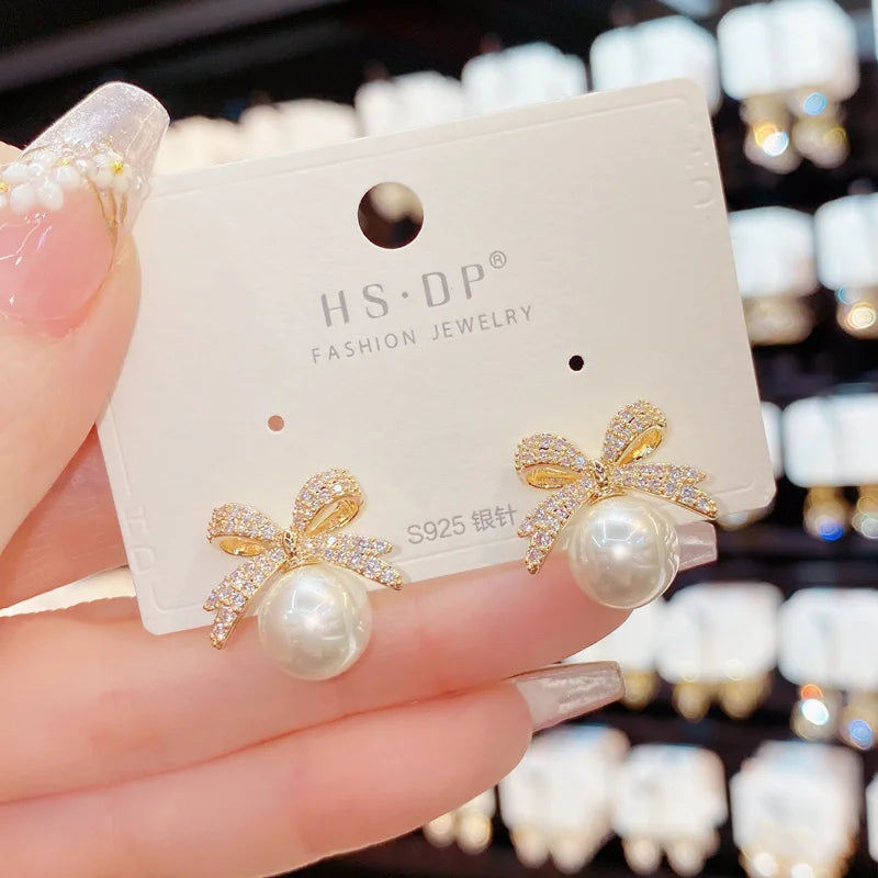 Rhinestone Pearl Stud Earrings